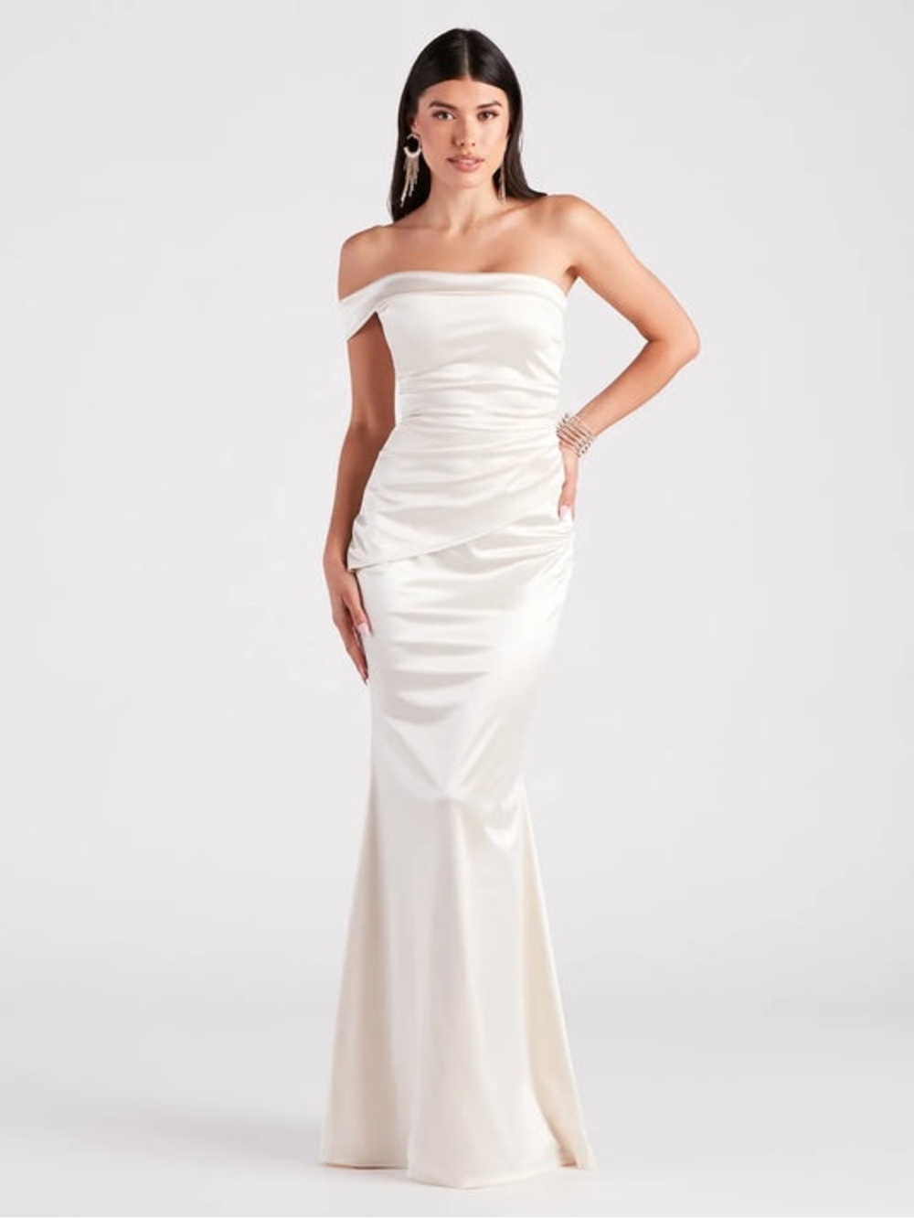 Size M NWT Windsor Zoey One-Shoulder Ivory Satin Asymmetrical Mermaid Maxi Dress